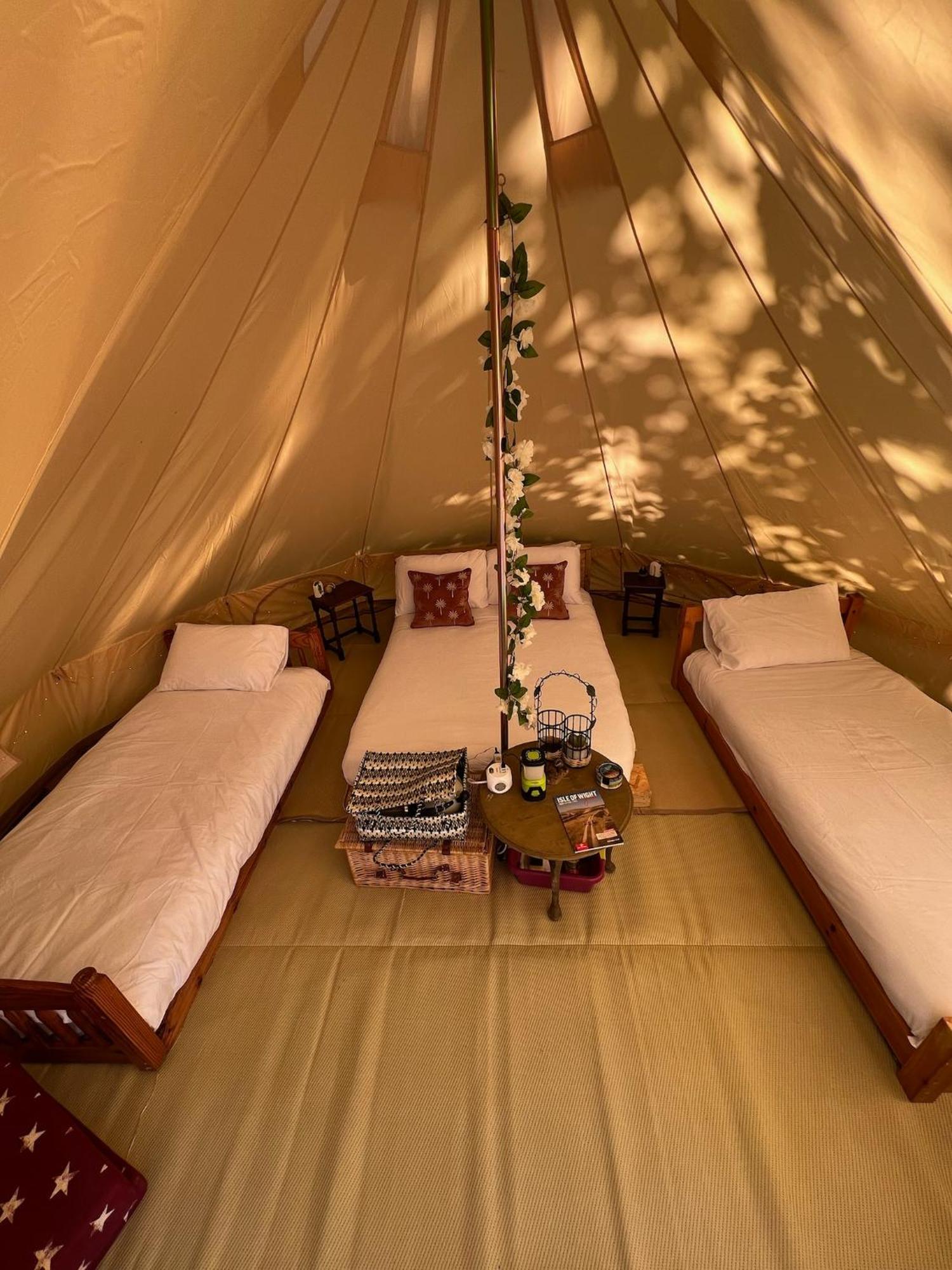 Glamping At Camp Corve Hotel Chale Exterior photo