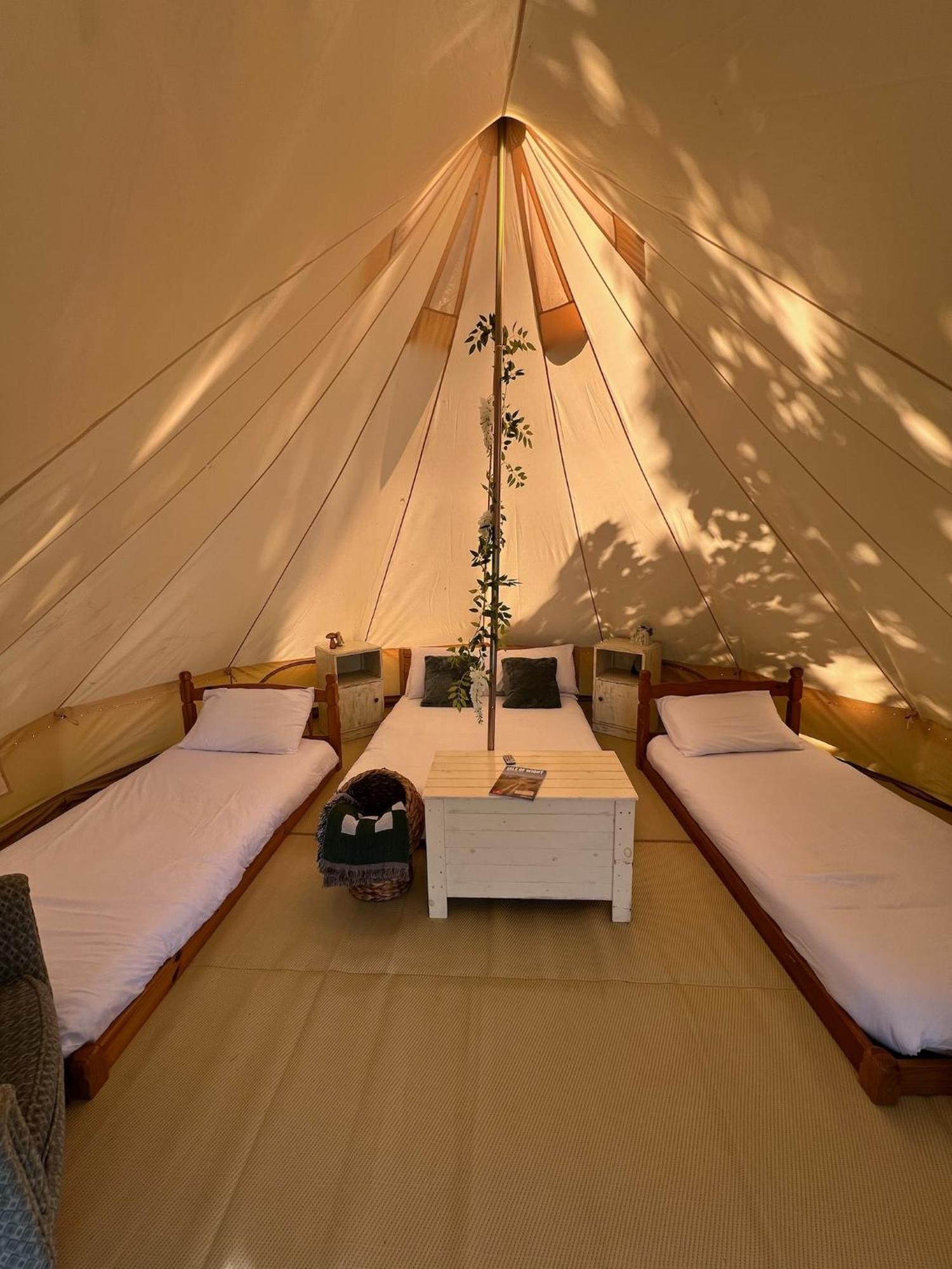 Glamping At Camp Corve Hotel Chale Exterior photo