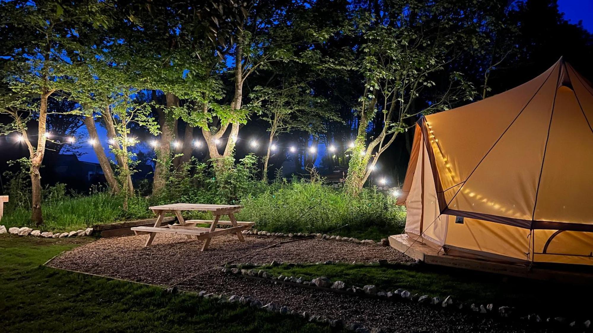 Glamping At Camp Corve Hotel Chale Exterior photo